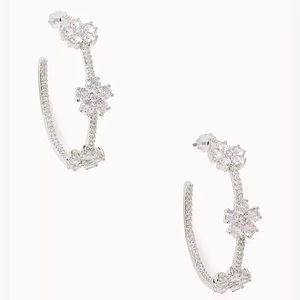 NWT Kate Spade Gleaming Gardenia Flower Hoops